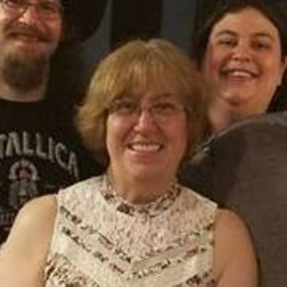 Meet your Posher, Marlene - Picture 1 of 1